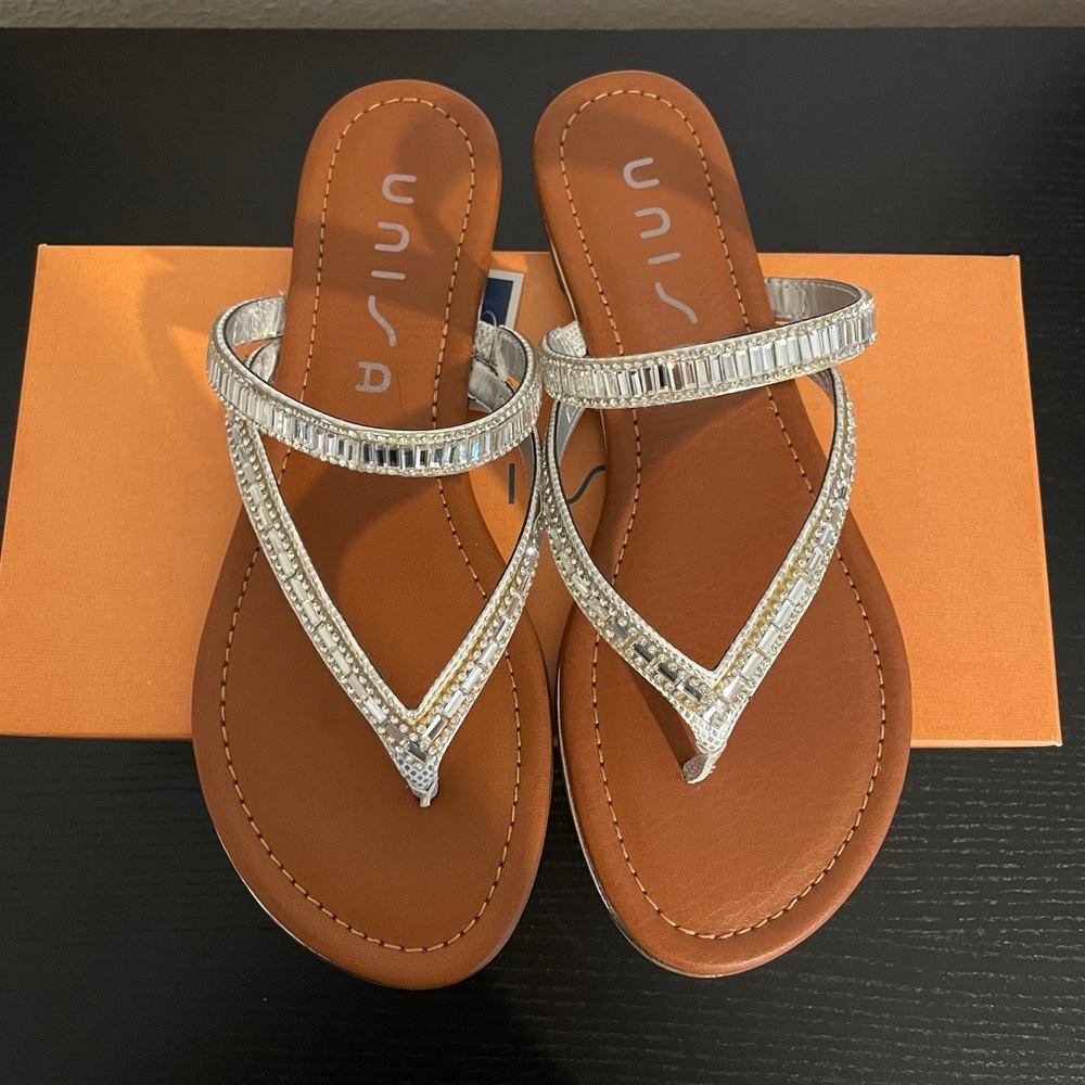 *BNIB* Unisa Undayzaa Rhinestone Sandal Size 7.5